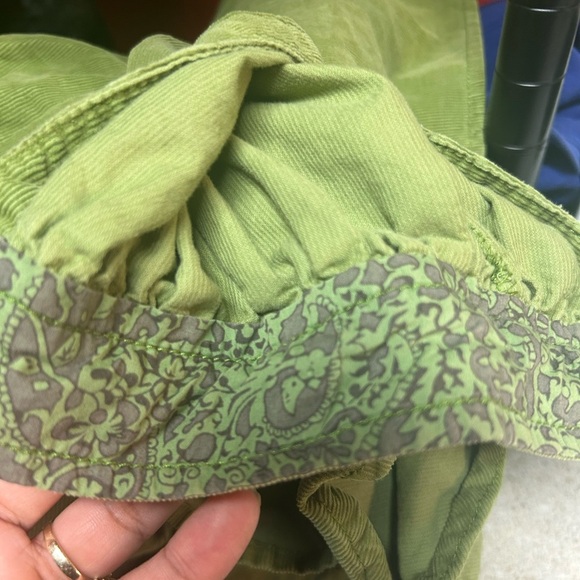 Anthropologie Pilcro The Letterpress Sigourney Corduroy GreenShirt Out of stock - Picture 10 of 10